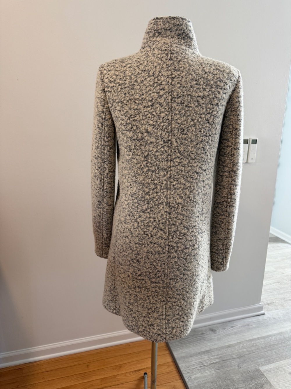 Loft Coat - Picture 2 of 11